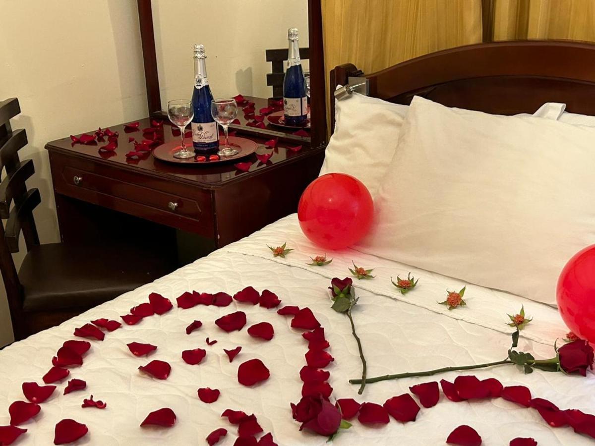 Hotel Casa Franciscana Quito Extérieur photo