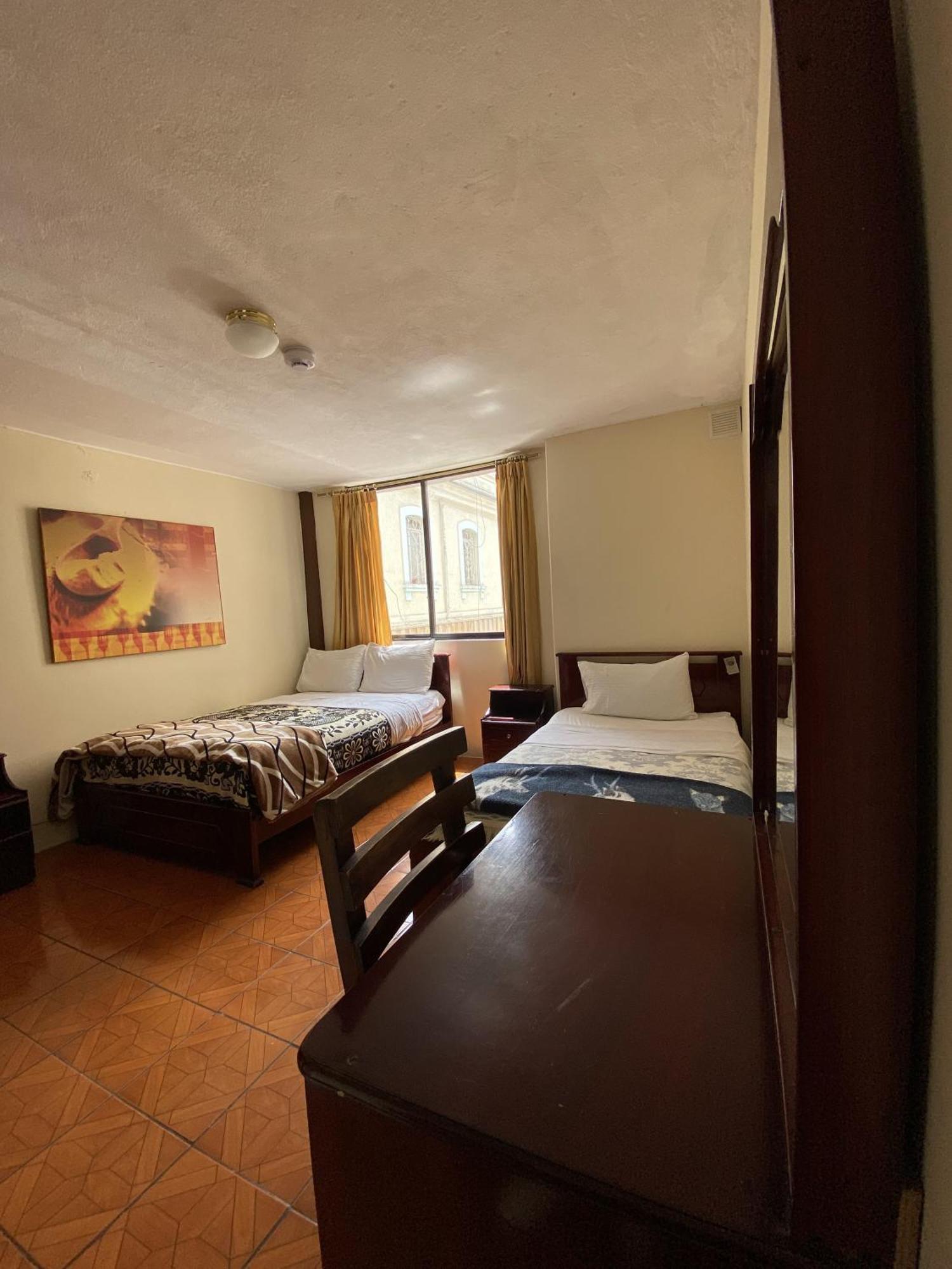 Hotel Casa Franciscana Quito Extérieur photo